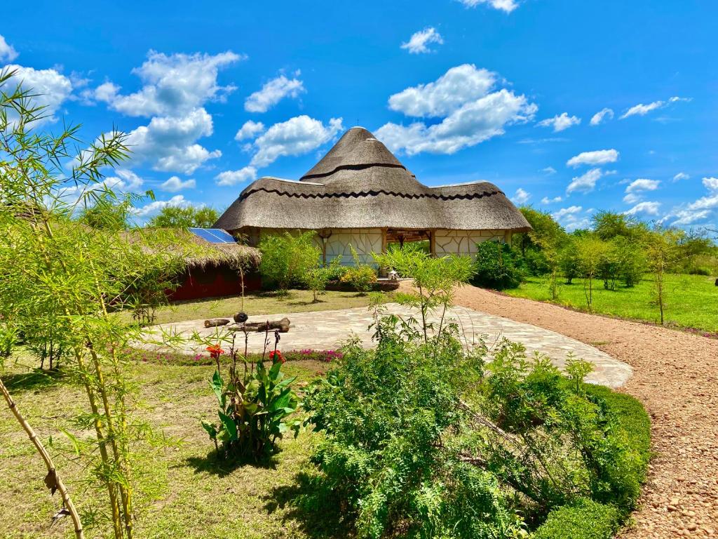 Bamboo Village Safari Lodge